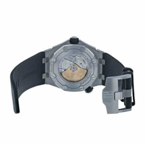 audemars-piguet-royal-oak-offshore-diver-black-dial-15710st-oo-a002ca-01-replica-1-600x600