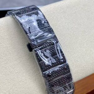 photo_2025-11-16_23-24-59